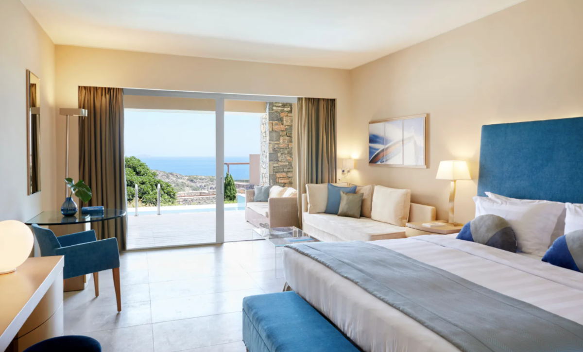  Junior Suite with Private Pool