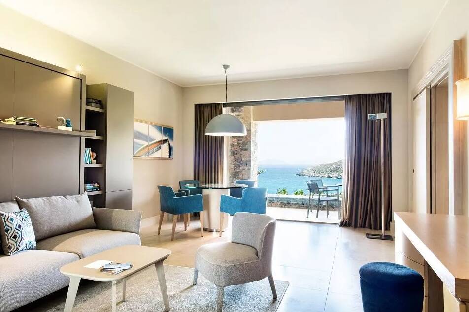 Premium Sea View Suite