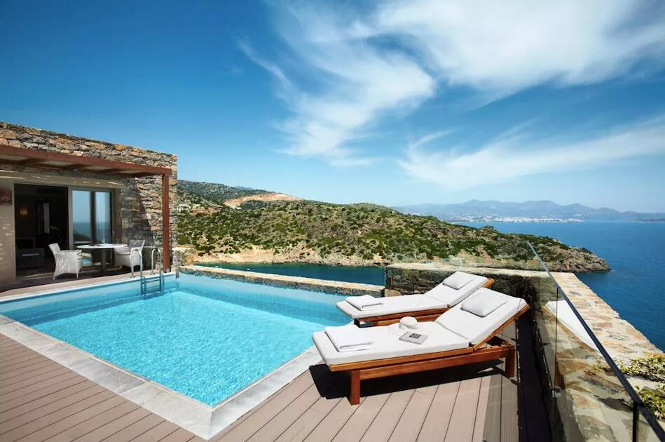 Two Bedroom Sea View Villa with Pool