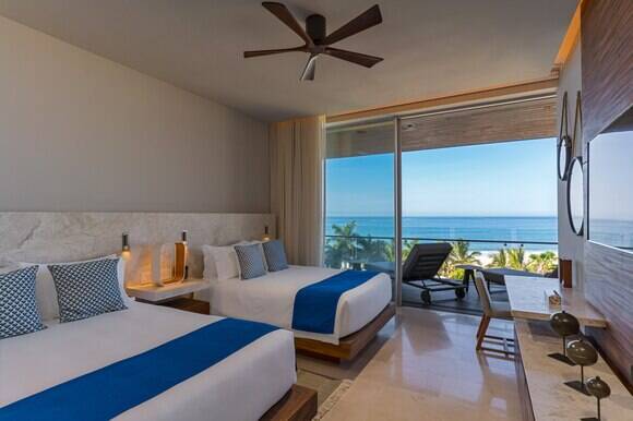 Ocean View 3 Bedroom Suite, 1 King, 2 Queen, 1 King