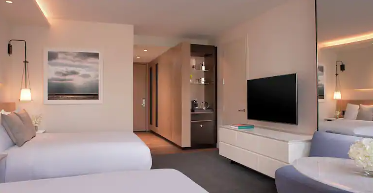 Sakura Club - Two Queen Beds