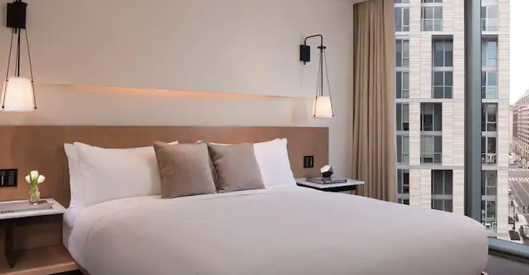 Park View One Bedroom Suite - One King Bed