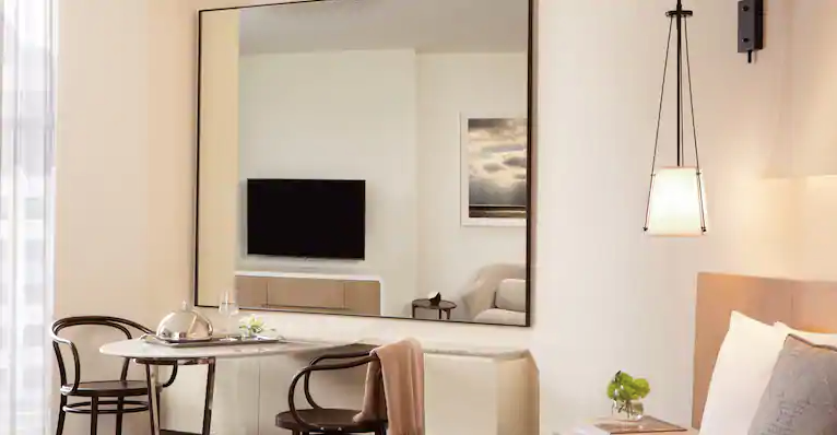 Studio Suite - One King Bed