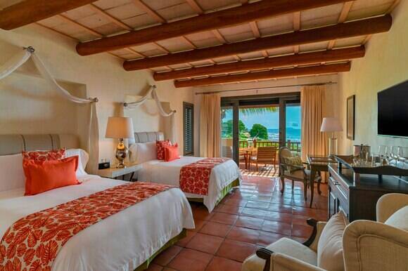 Casita Beachfront Two Queen Room