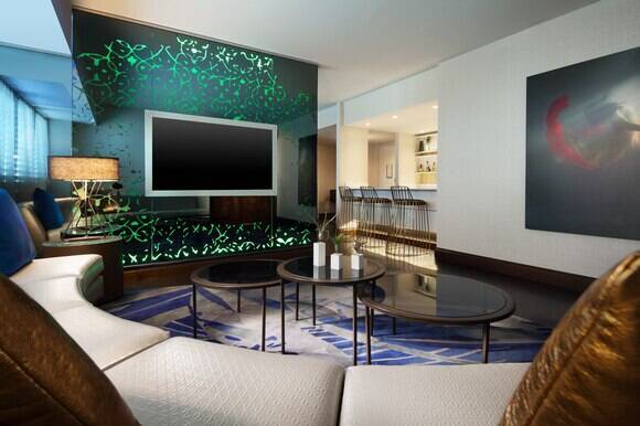 Extreme Wow Presidential Suite