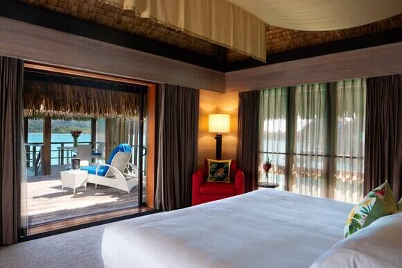 Overwater Deluxe Villa, Island view and Lagoon access