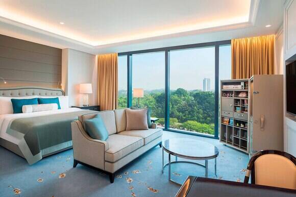 Guest King Room - City View