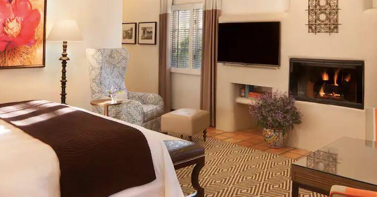 Poolside Casita King Room