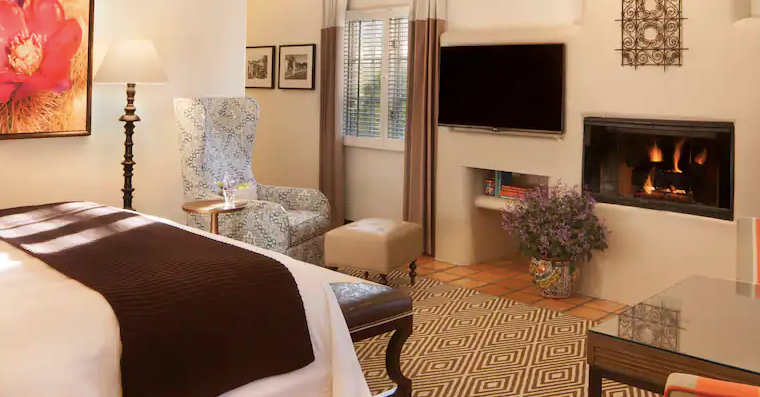 Poolside Casita King Room