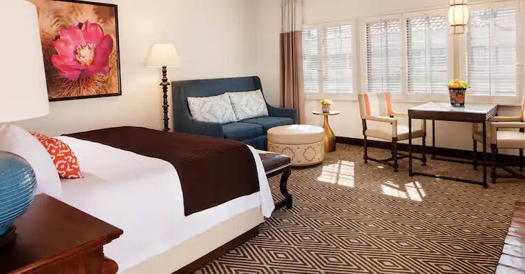 Starlight Casita King Room
