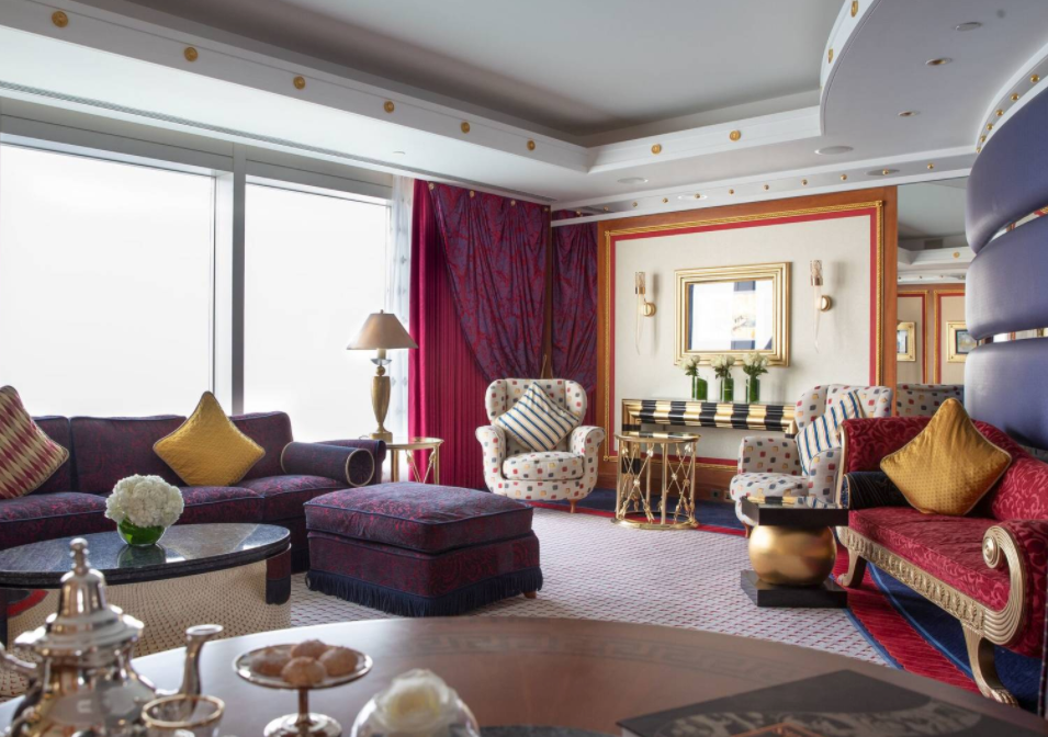 Deluxe Palm Suite