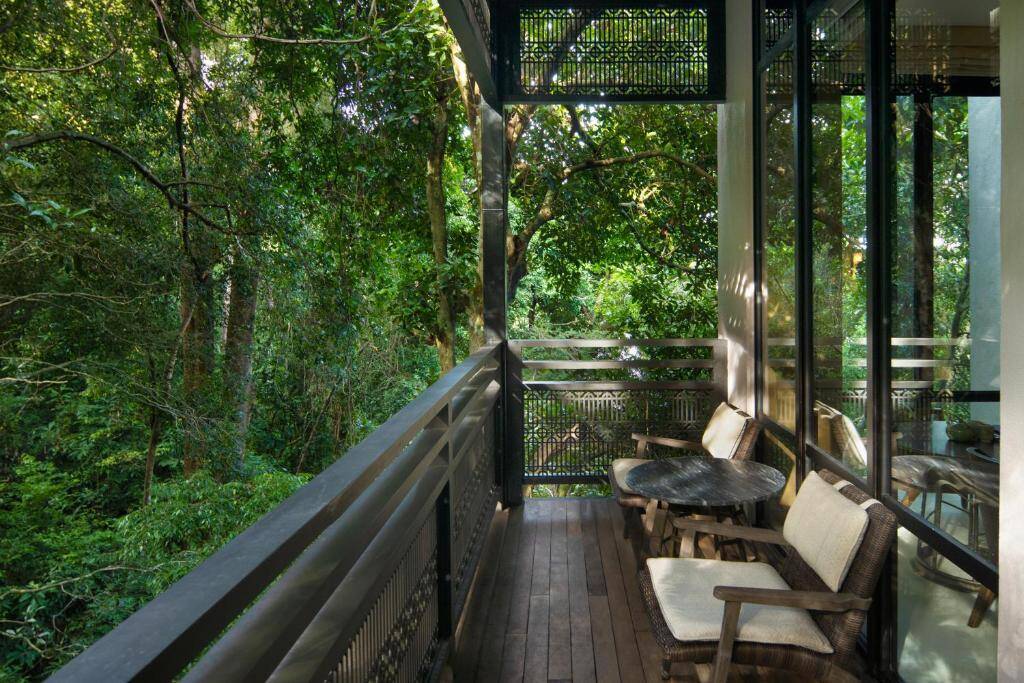 Rainforest Deluxe Room King Balcony