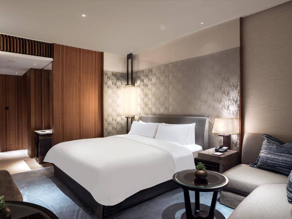 Premier City View Room King