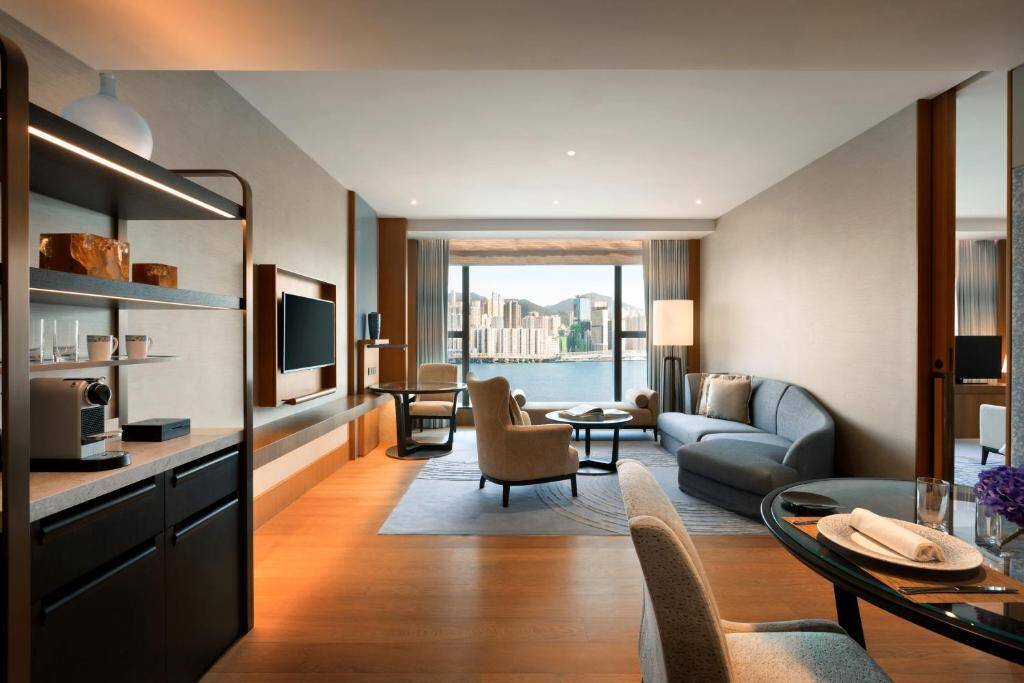 Executive Sea View Suite King