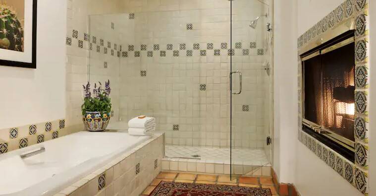Hacienda Grande Suite