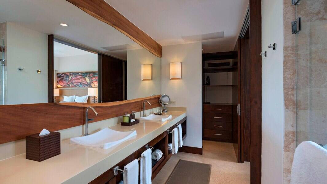 Crown Superior Suite