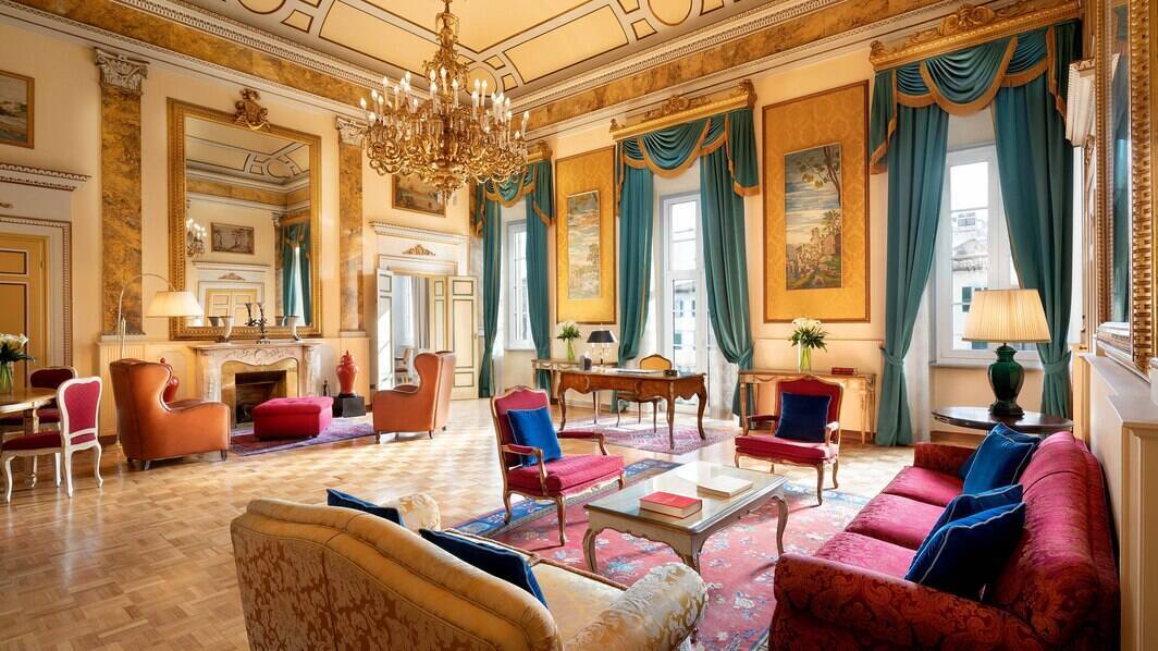 Royal Suite, Urban View, Balcony 