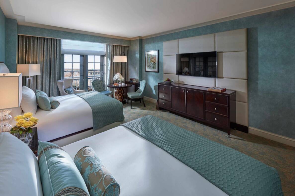 Deluxe Water View Accessible Two Queen Room