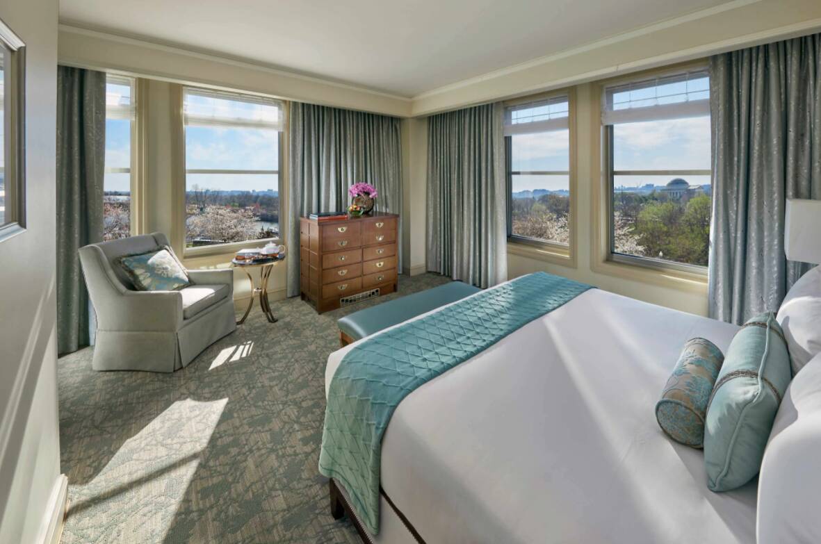 Marina View One Bedroom Suite