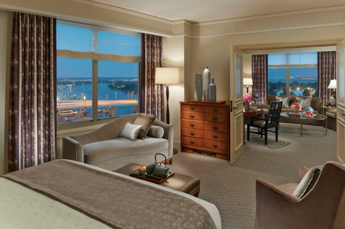 Diplomatic Suite