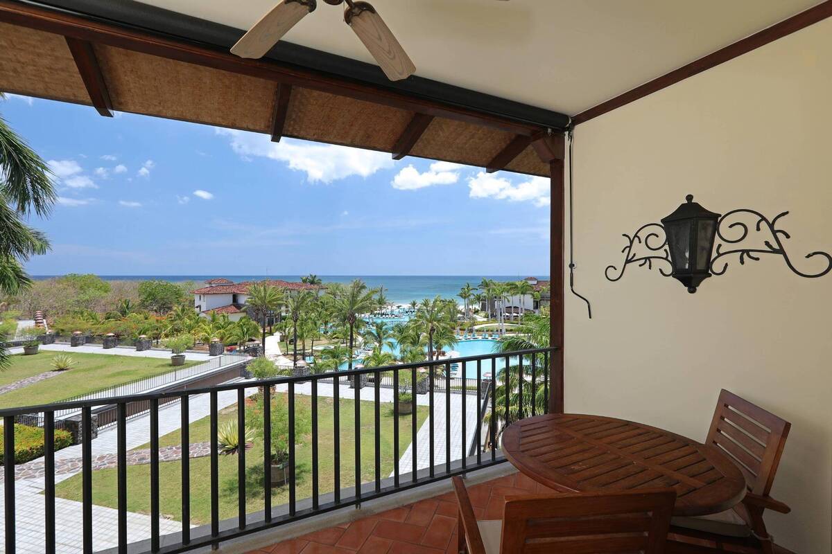 Deluxe Ocean View Two Double Room