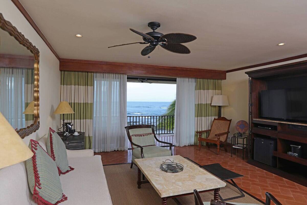 One Bedroom Suite - Oceanfront