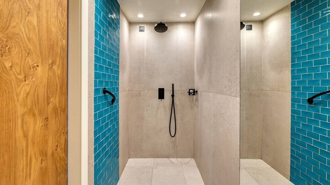 Wellness Loft Suite, Pool View, Whirlpool 