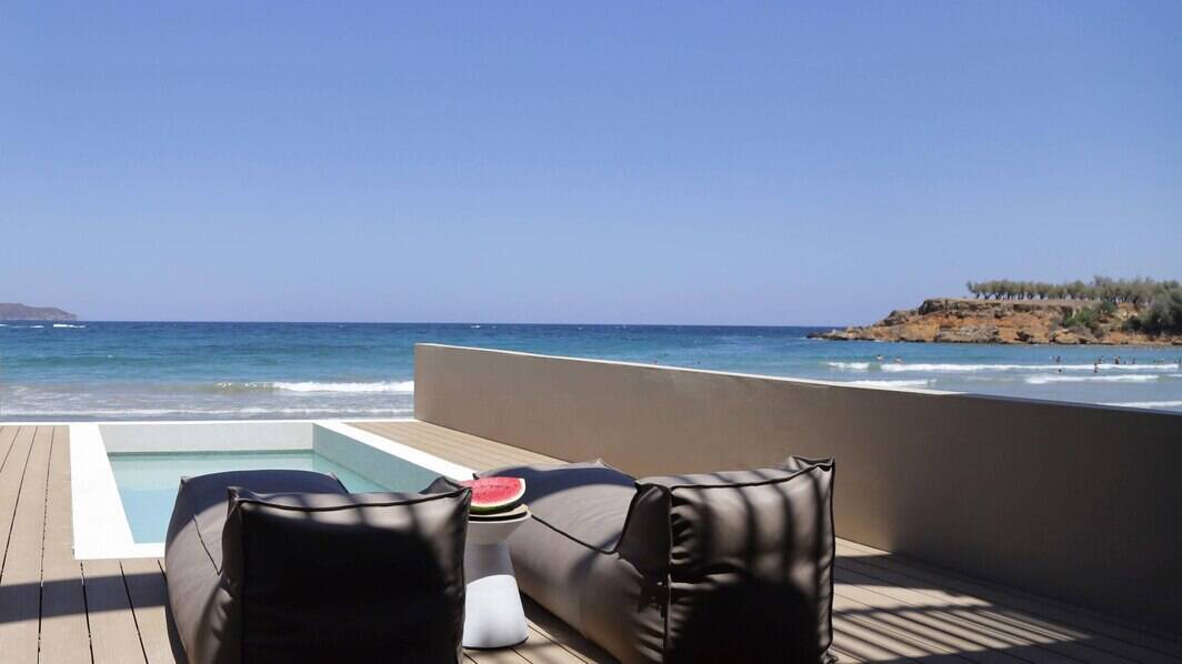 Pure Haven Suite, Seafront, Private Pool