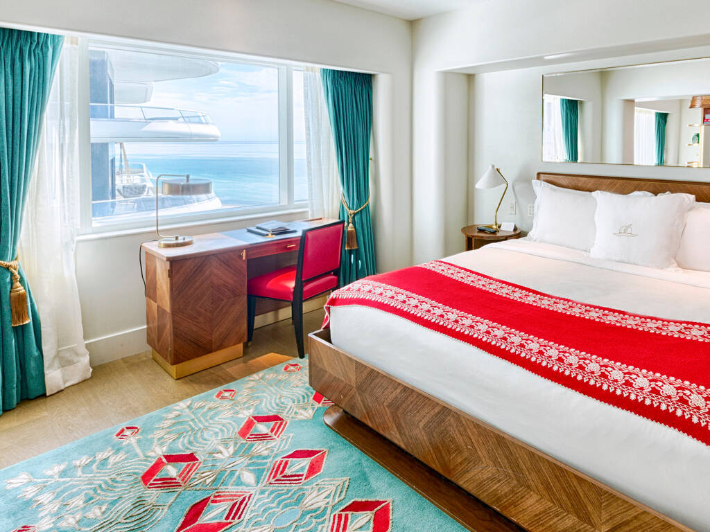 Partial Ocean View ADA King Junior Suite - Mobility Accessible