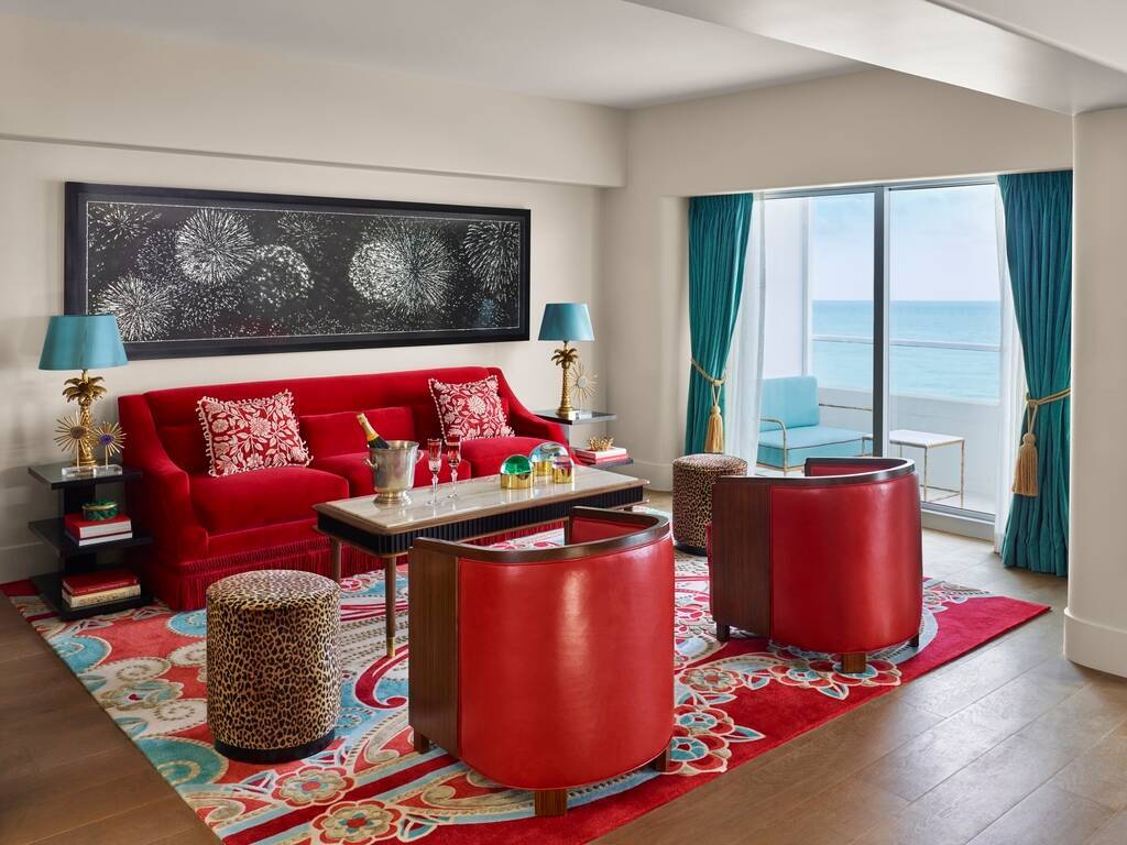 Premier Oceanfront Corner King Junior Suite