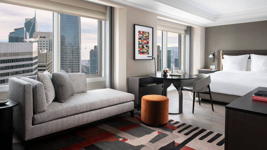 Deluxe City View King Room