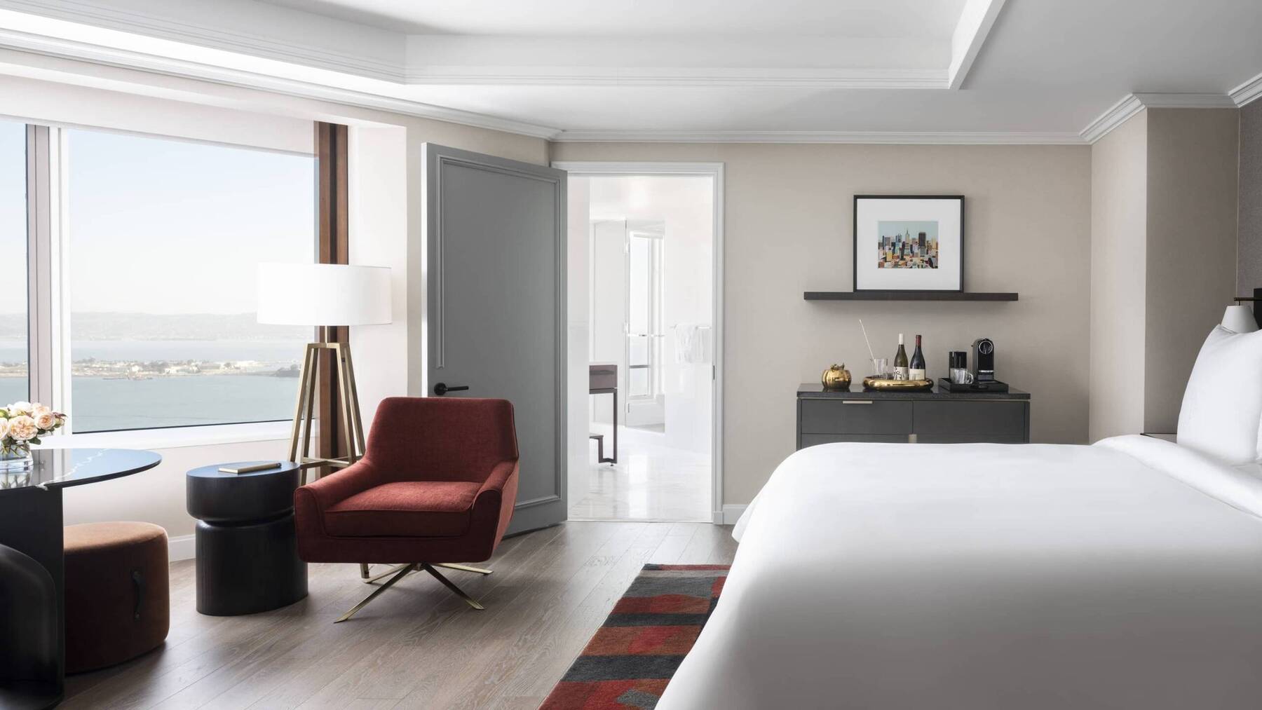 Superior Bay View Queen Room