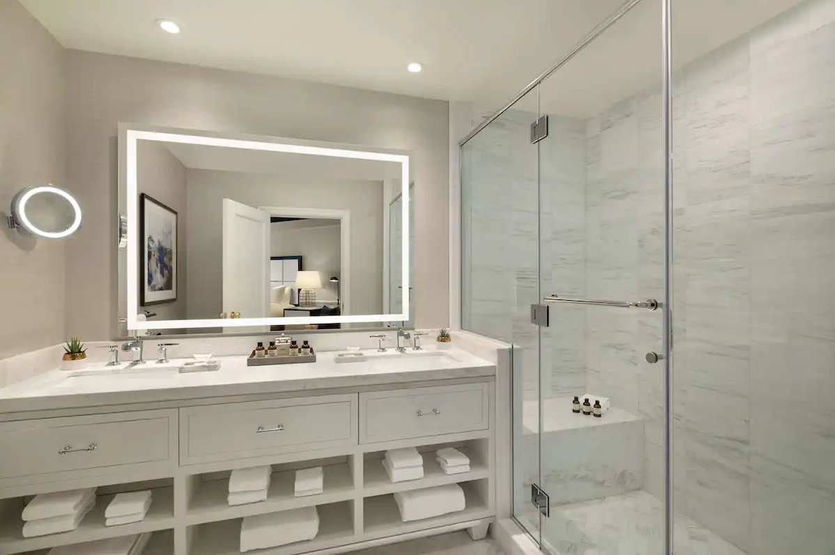 Van Horne Suite