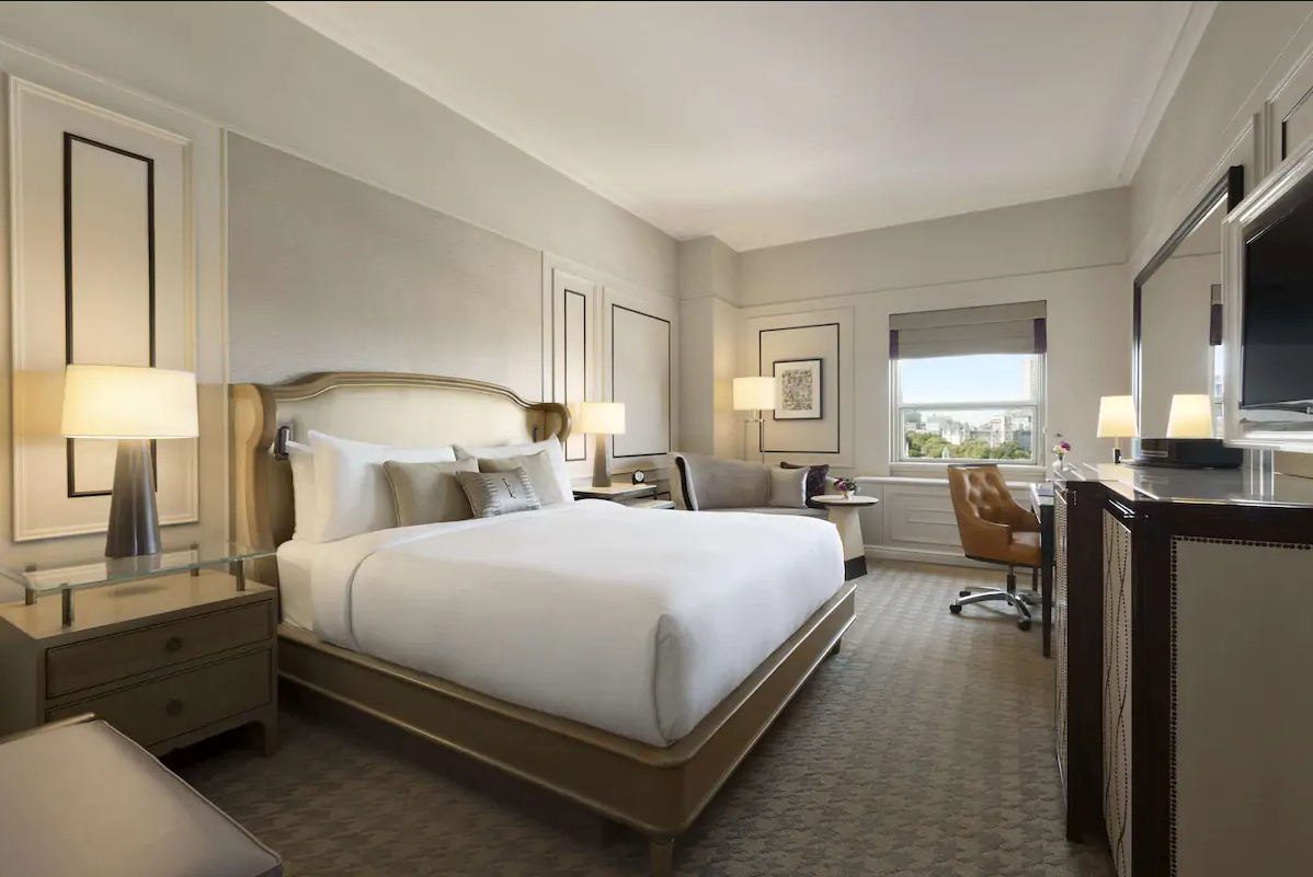Fairmont Gold River View Queen