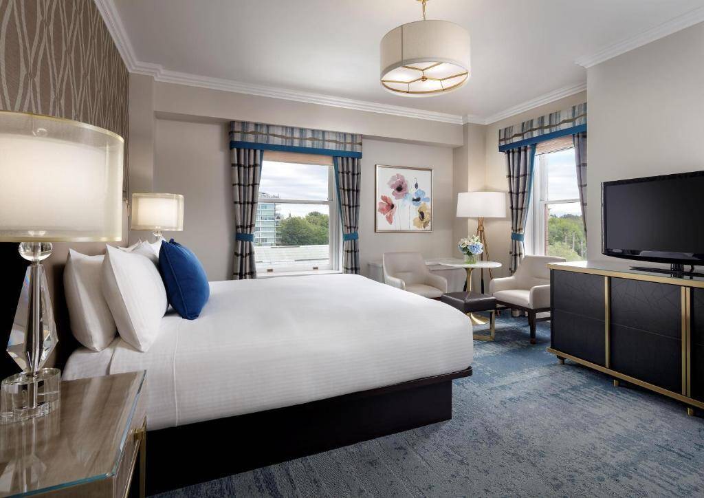 Faimont  City View Room