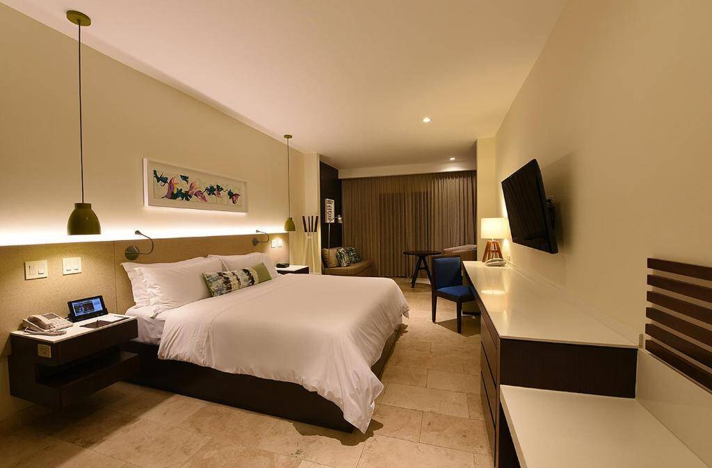 Orchid Queen Room