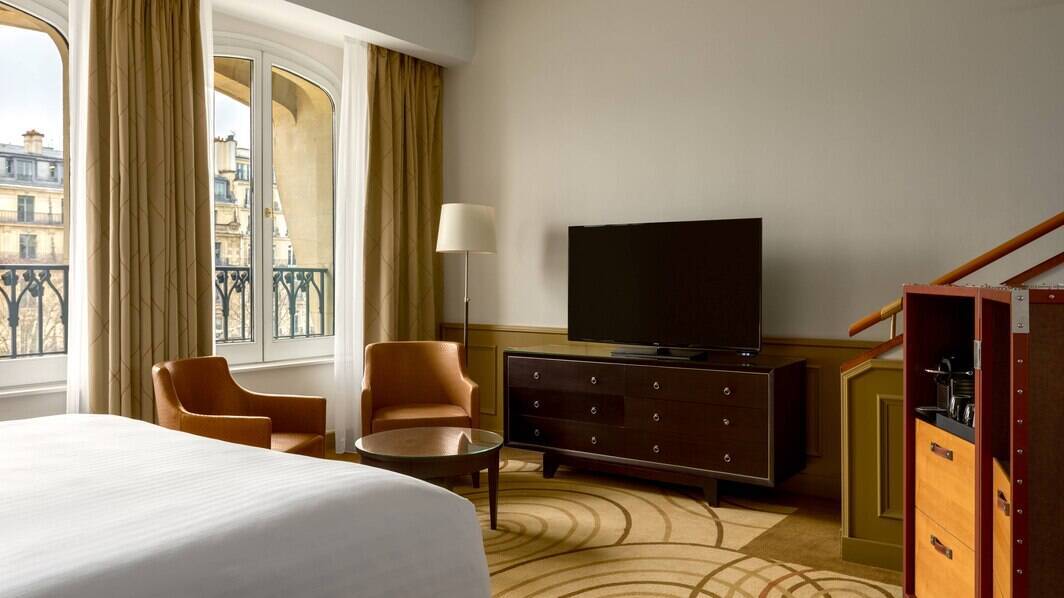 Champs-Elysees Suite Executive Suite King