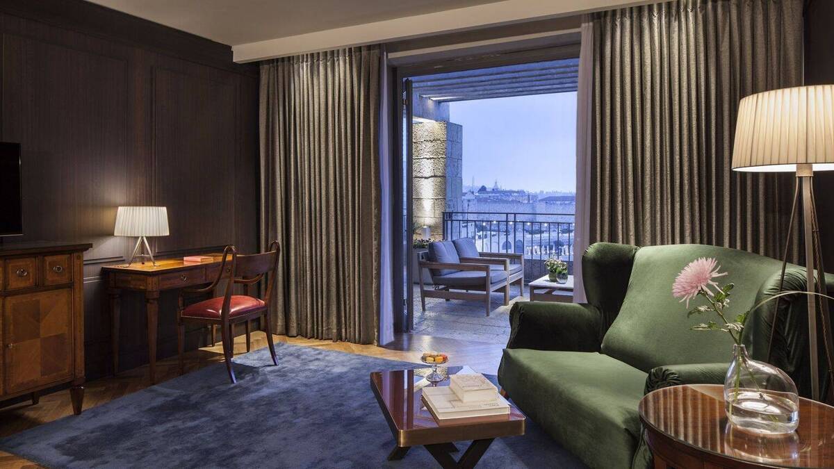 Executive Premium Suite