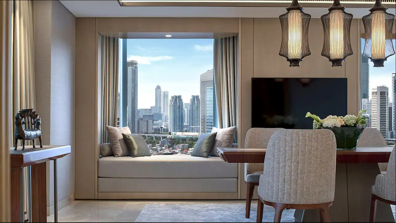 Diplomatic Suite