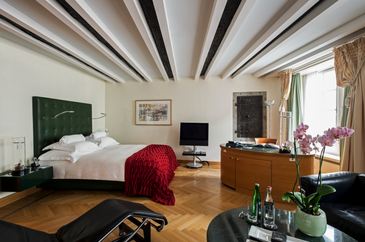 Design Queen Room