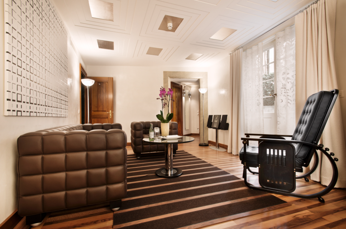 Courtyard Suite & Spa