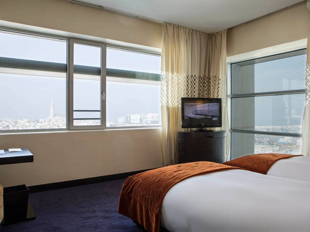 Luxury Two Singles Room