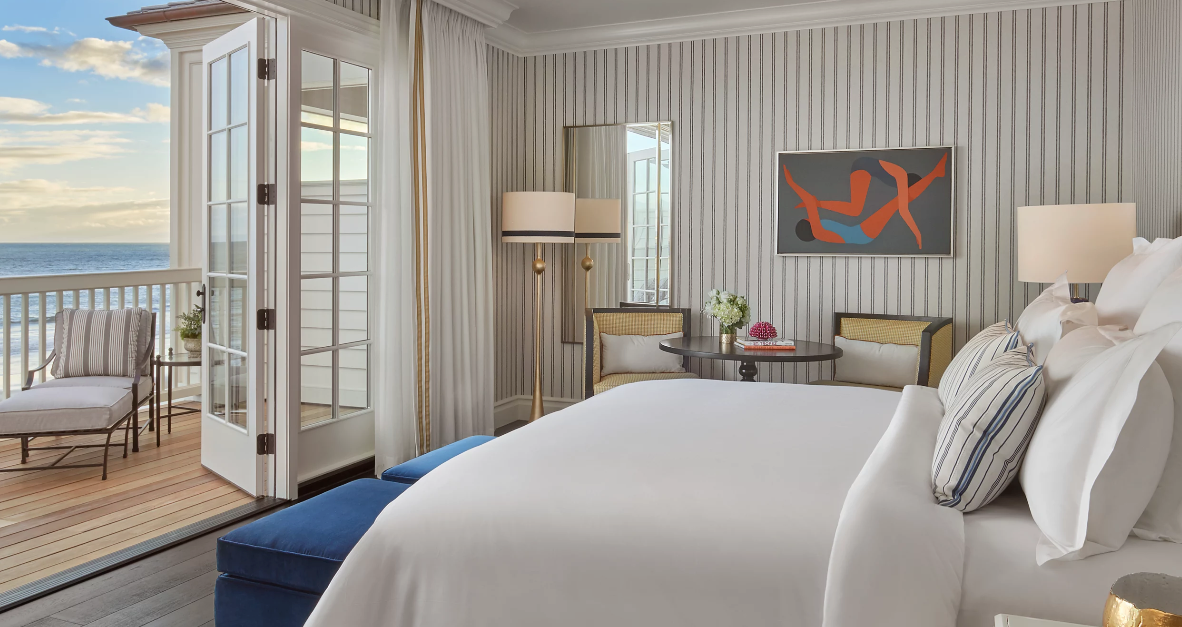 Mobility-Hearing Accessible Beach House King Studio with Tub