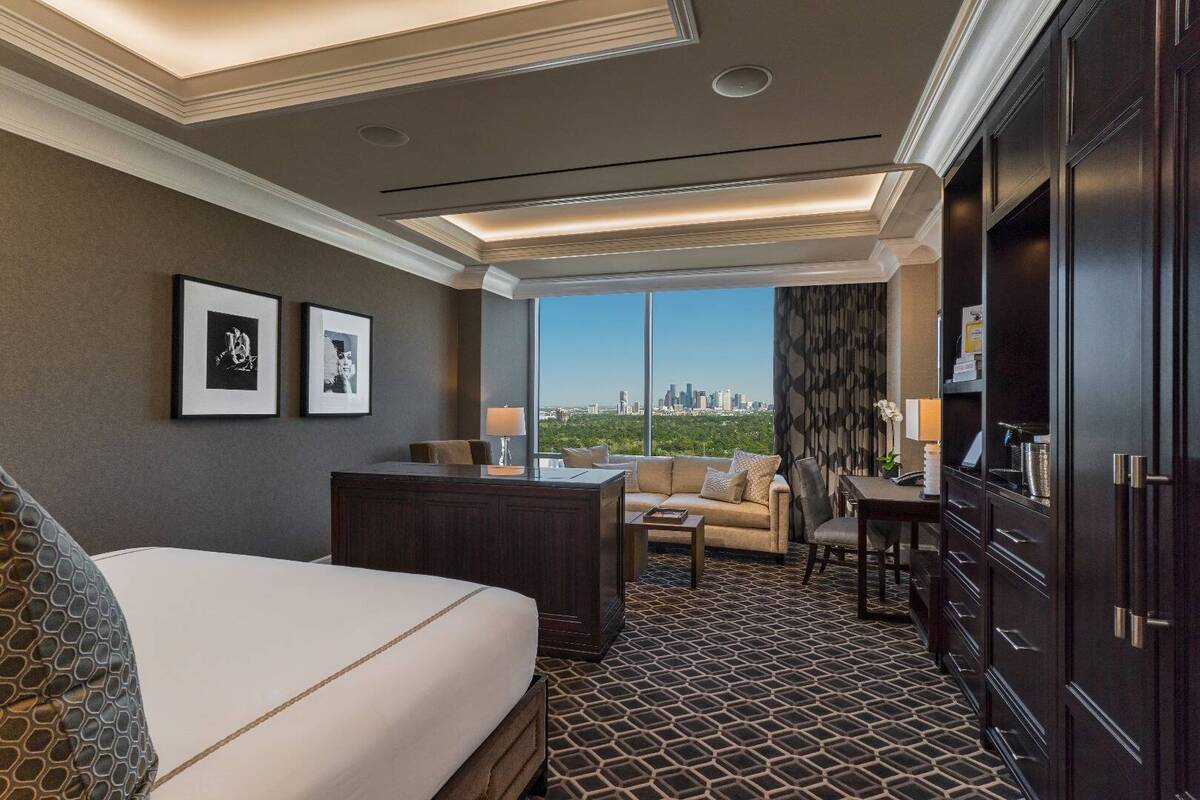 Concierge King Mobility Room