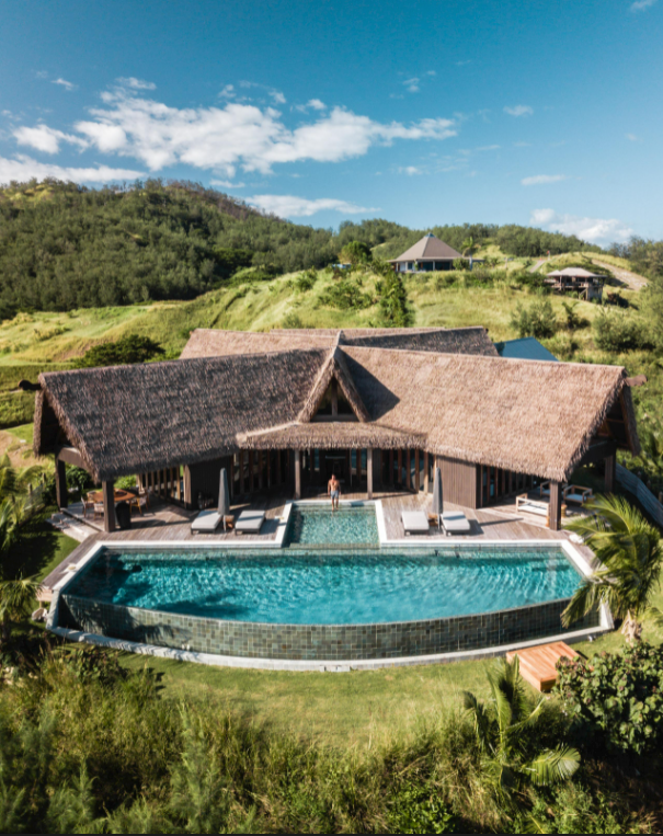 Four Bedroom Oceanview Pool Residence R1