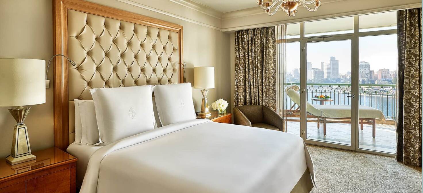 Four Seasons Executive King Suite