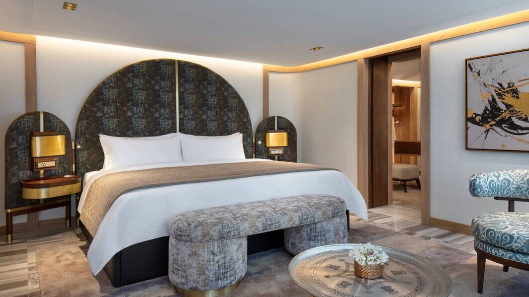 Royal Griffin Bedroom Suite