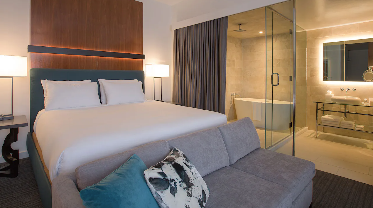 Andaz Cabana Suite