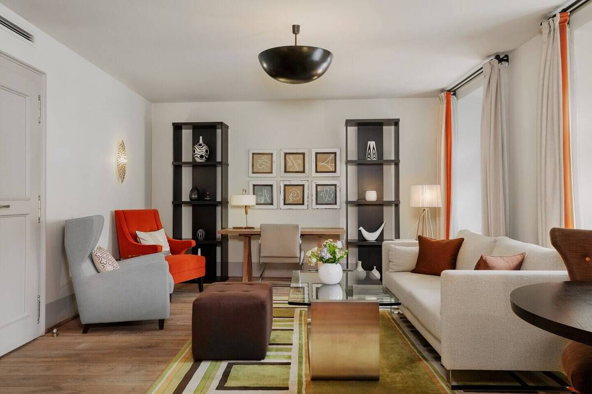 Deluxe Larger Suite