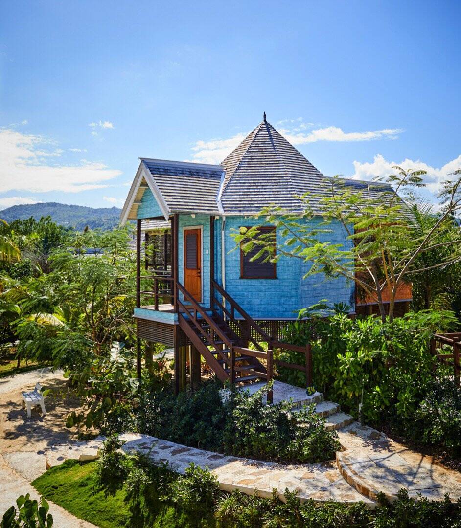 One Bedroom Tall Beach Hut